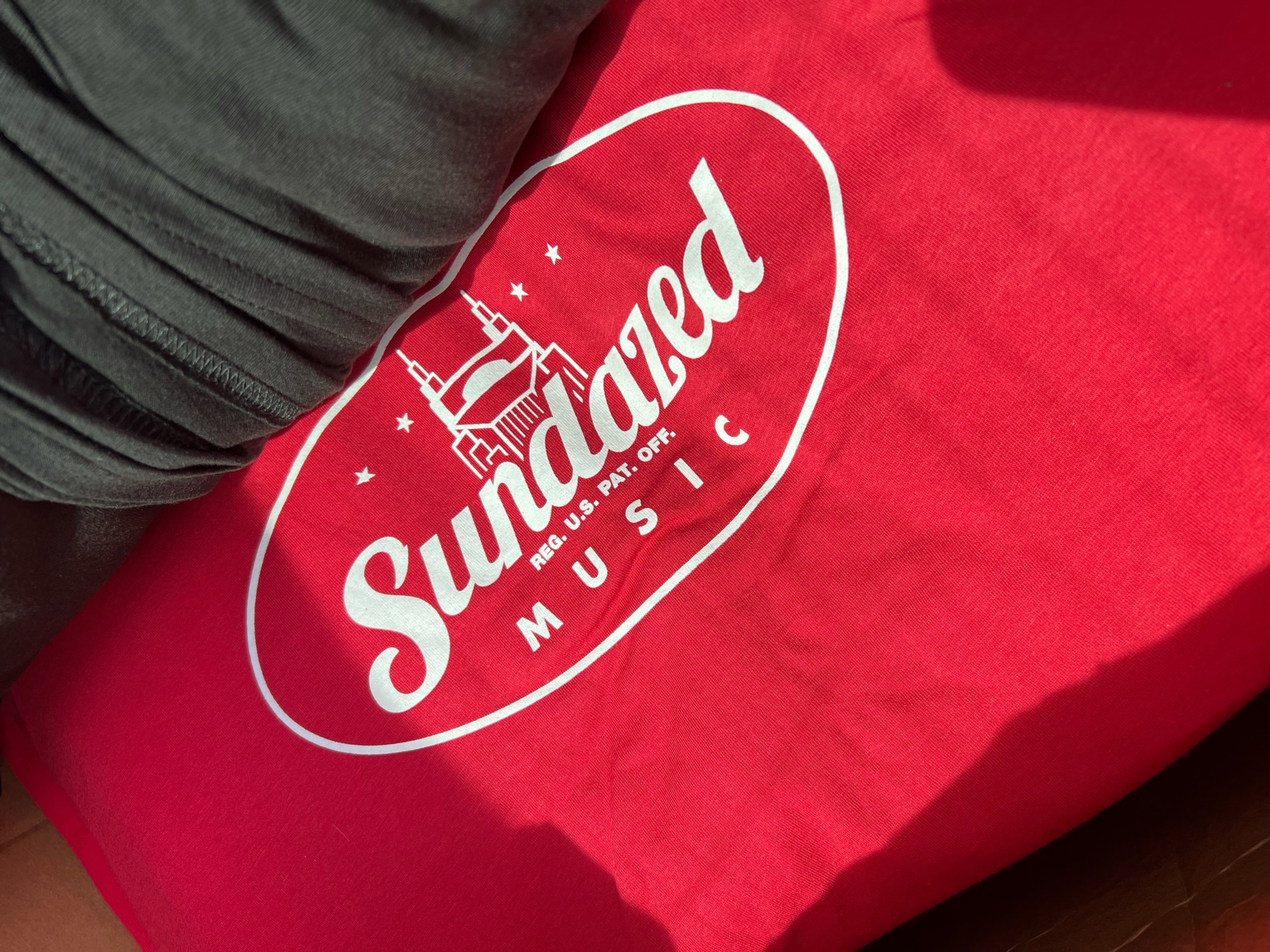 Sundazed Logo Shirt (Red)  - MTS-SUND-011S